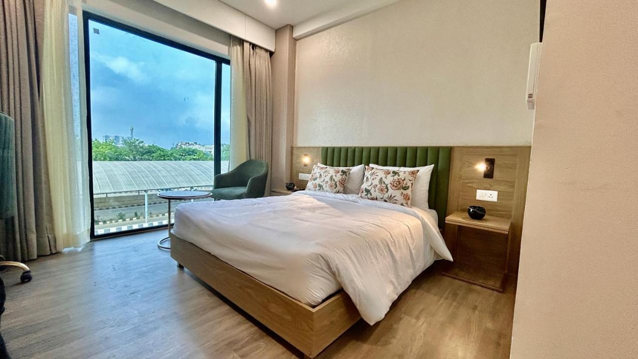 Hotel Limon & Banquet Sector 29, Gurgaon Eksteriør billede