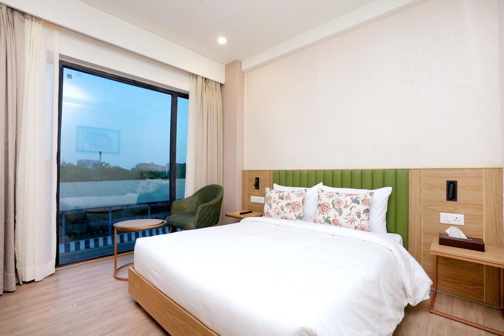 Hotel Limon & Banquet Sector 29, Gurgaon Eksteriør billede