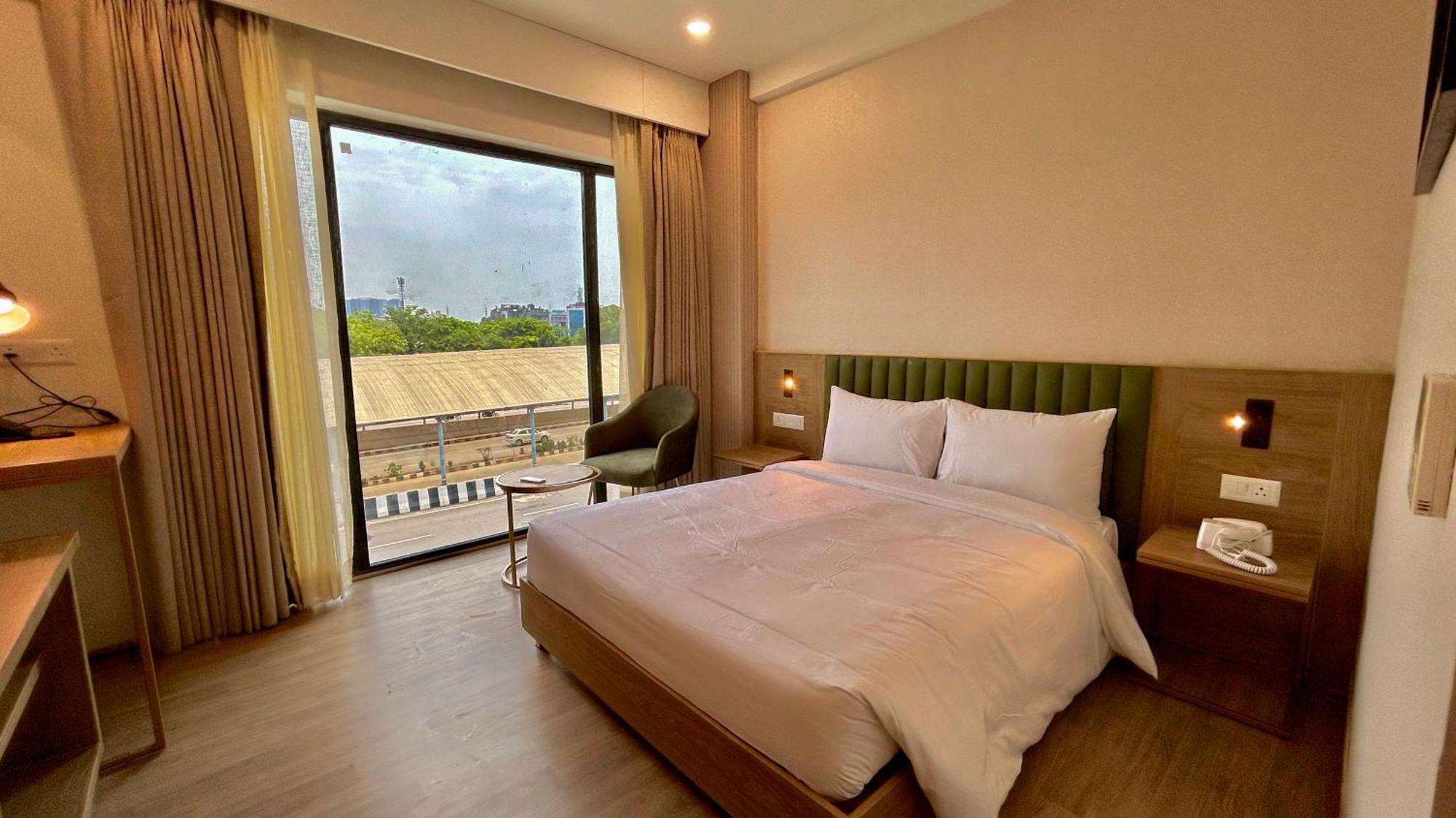 Hotel Limon & Banquet Sector 29, Gurgaon Eksteriør billede